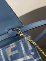 Fendi Elegant Shoulder Bag in Blue – Sleek Luxury Design for Timeless Sophistication