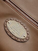 Fendi Baguette Leather Handbag – Sophisticated Elegance in Brown