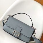 Fendi Baguette Medium Leather Shoulder Bag – Elegant Textured Design in Soft Blue