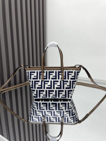 Fendi Roll Mini Basket – Chic Retro Charm in Monochrome Calfskin