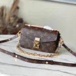 POCHETTE MéTIS EAST WEST