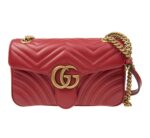 GUCCI GG MARMONT MATELASSÉ CHAIN BAG IN RED