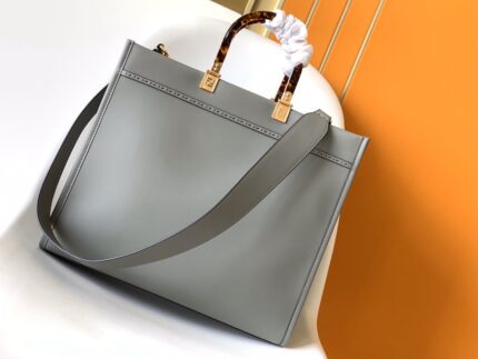 Fendi Sunshine Shopper Tote – Luxurious Everyday Elegance in Signature Style