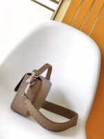 Fendi Baguette Leather Handbag – Sophisticated Elegance in Brown