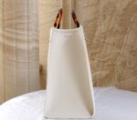 Fendi Shopper Tote – Elegant Leather Carryall for Timeless Sophistication