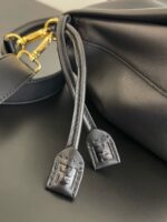 Fendi Mamma Baguette – Luxurious Soft Lambskin Bag with Signature Hardware