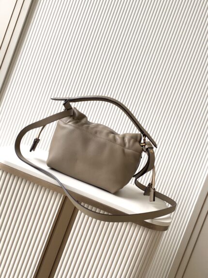 Fendi Mamma Baguette – Soft Lambskin Luxury Bag in Elegant Neutral Tone
