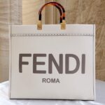 Fendi Shopper Tote – Elegant Leather Carryall for Timeless Sophistication
