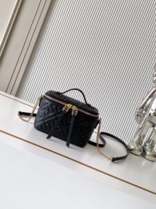 FEND Vanity Mini Bag – Elegant Leather Design with FF Signature Detail