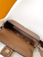 Fendi Baguette Leather Handbag – Sophisticated Elegance in Brown