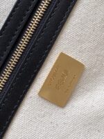Fendi Baguette Medium – Embroidered FF Relief in Multicolor Elegance