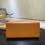 FENDI Luxurious Sunlight Tote – Premium Leather with Signature FF Hardware